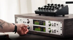 universal-audio-apollo-x6-gen-2-essentials+-قیمت